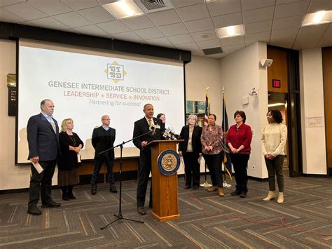 Gisd Pilot Program Will Add 8 Nurses In Genesee County Schools Create