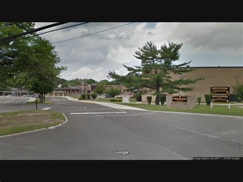 Police Investigate Potential Threat At Commack High School Commack