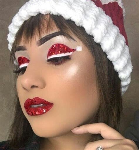 35 Gorgeous Christmas Makeup Ideas To Try In 2022 Holiday Eye Makeup