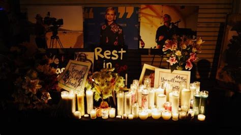 Halyna Hutchins Rust Death Candlelight Vigil Attracts Hundreds