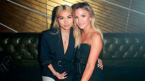 ¡hayley kiyoko y becca tilley confirman su relación lesbicanarias