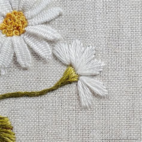 Embroidered Daisies Part 3 Stems More NeedlenThread Com
