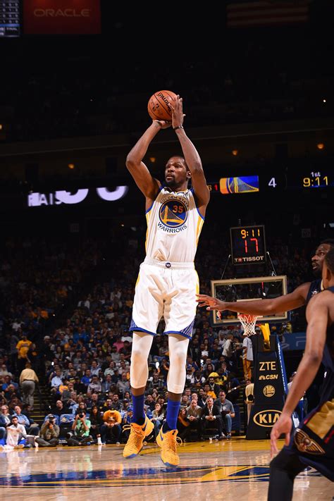 Currys Record Splash Party Leads Dubs Past Pelicans Kevin Durant