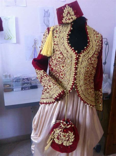 Épinglé par mahdinadir nadir sur karakou tenue traditionnelle