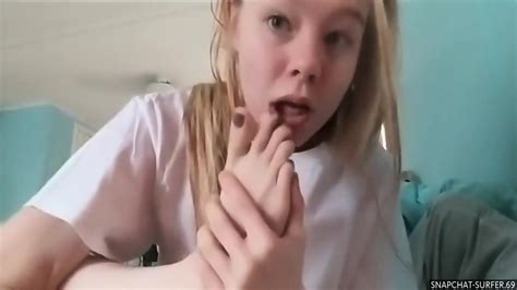 blonde sucks her own toes eporner