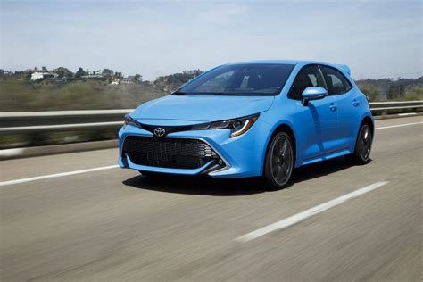Toyota Hopes To Sell More Stick Shifts With The 2019 Corolla Hatchback