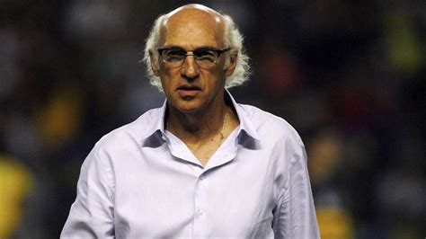Yo hablo de fútbol, no me voy a tirar contra liga. Boca lose patience with decorated coach Bianchi - Eurosport