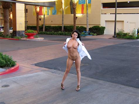 Naked In Streets Of Vegas May 2011 Voyeur Web.