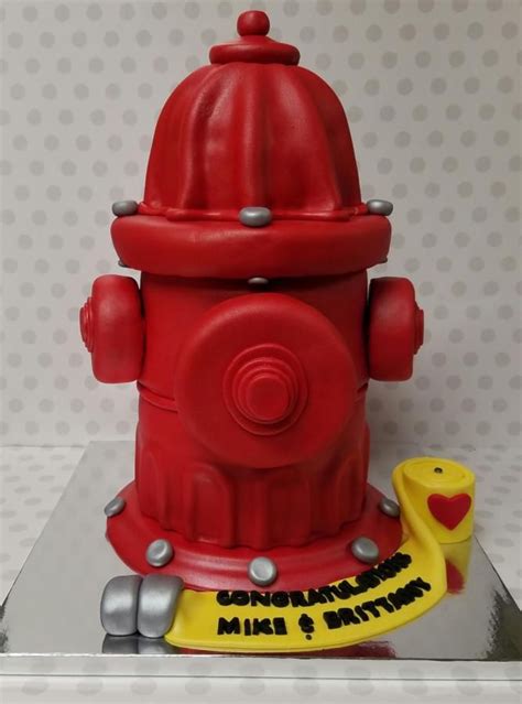 Fire Hydrant Cake Firefighter Birthday Cakes Firetruck Cake Nyc Cake