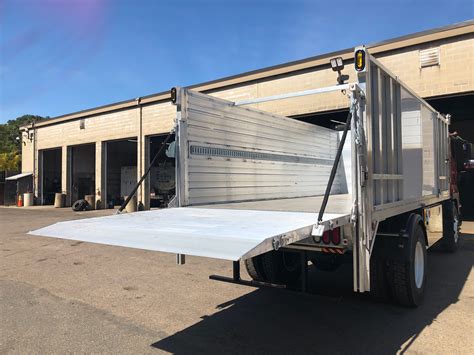 Tommy Gate Standard Railgate Series Liftgates For Flatbeds Box