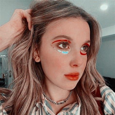 Millie Bobby Brown Icons Em 2020 Artistas Cantores