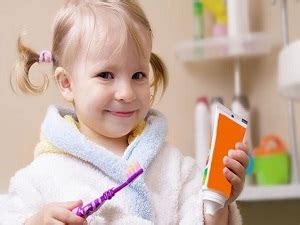 Bebeklerde diş çıkarma döneminde ağız bakımının önemi