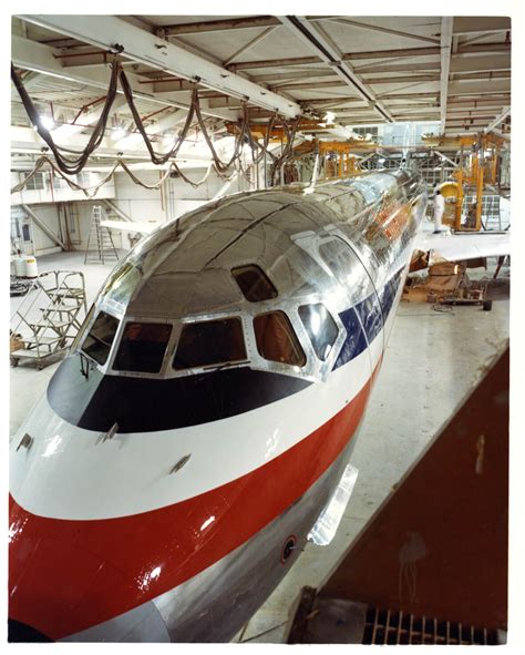 Newsroom - American Airlines MD-80 Retirement - American Airlines Group ...