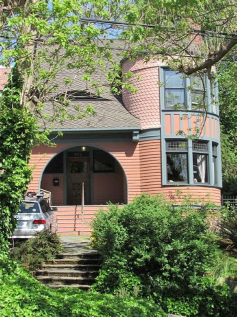 Historic House At Seattle Center Has Internet Access And Wi Fi