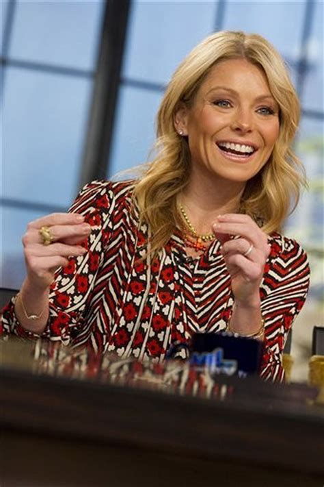 Kelly Ripa To Announce New Live Co Host