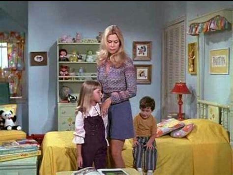 Samantha With Tabitha And Adam Elizabeth Montgomery Bewitched Tv Show Bewitched Elizabeth