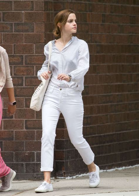 Emma Watson Out And About In New York City 09 Gotceleb