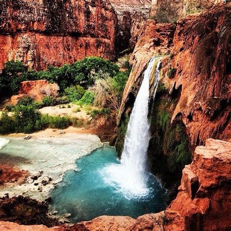 Havasu Falls At The Bottom Of The Grand Canyon Gorgeous Scenery