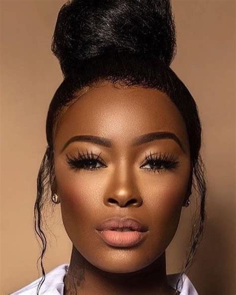 8 Top Notch Makeup Ideas For Women With Dark Skin Tone