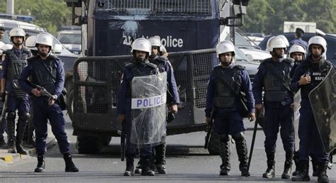الإطاحة بخلية إرهابية في البحرين يقودها مطلوب لاذ بإيران صحيفة