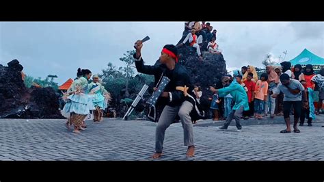 1.provinsi nanggro aceh darussalam (nad) ibukota nya adalah banda aceh. Tarian cakalele, original alat music - YouTube