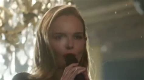 Kate Bosworth Sings Winter Wonderland