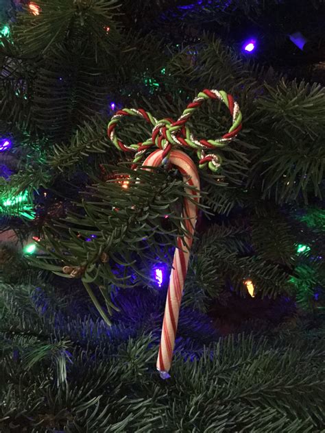 Candy Canes Make Such Beautiful Christmas Tree Decorations Christmas