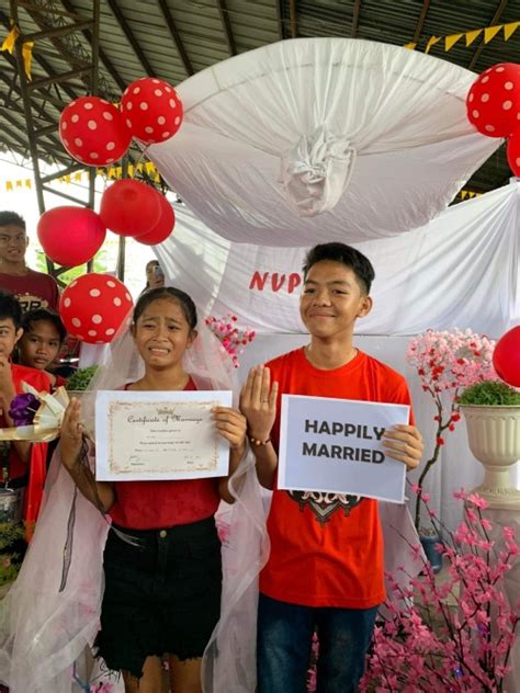 In Sultan Kudarat Hs Marriage Booth Bride Laments Would Be Lifetime