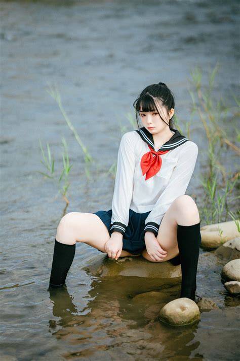 Raku Shining Days Share Erotic Asian Girl Picture