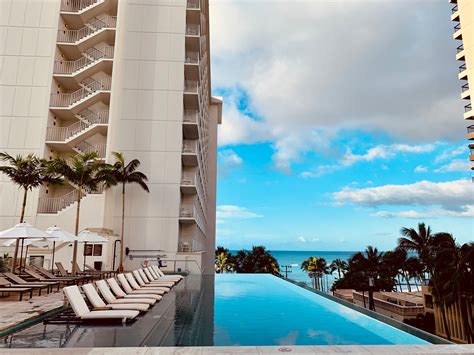 ‘alohilani Resort Waikiki Beach The Heart Of Honolulu On The Beach A Global Lifestyle