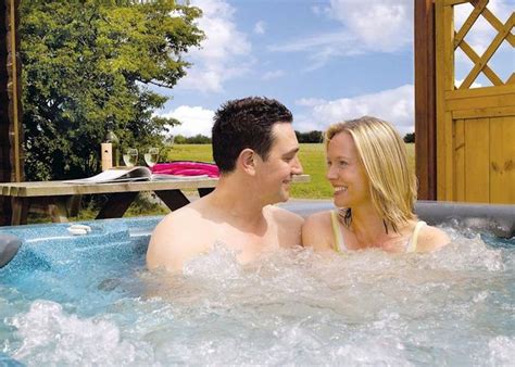 Seven Heavenly Hot Tub Holidays Under An Hour Away From Hull Hull Live