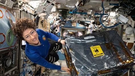 Hebat Astronot Perempuan Ini Paling Lama Tinggal Di Luar Angkasa