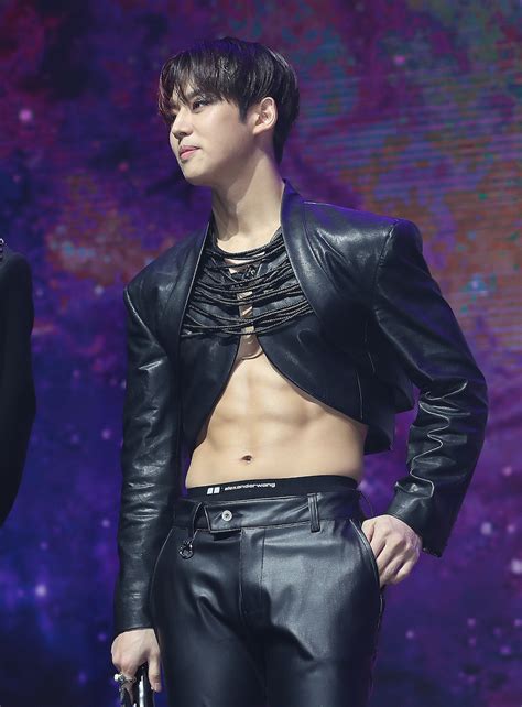 Pentagons Hongseok Blessed Us All With His Sculpted Abs In A Sexy Leather Outfit For Their