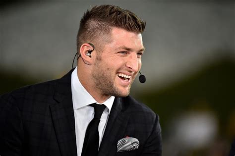 We are blessed to have our lord use such a good example of a christian to further his word and have the media pay attention shaken by tim tebow delivers | anita ojeda. Tim Tebow Shocked The World Four Years Ago vs. Steelers