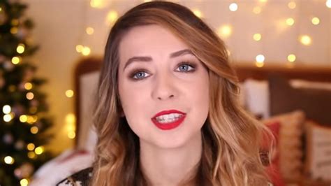 Zoella Net Worth Youtube Vlogger Earning At Least Per Month With M Subscribers
