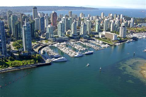 Coal Harbour Marina In Vancouver Bc Canada Marina Reviews Phone