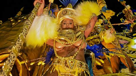 Karneval In Rio So Heiß Feiert Die Stadt Im Samba Rausch Sternde