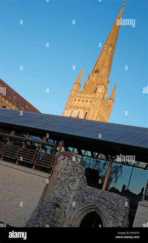 Norwich Cathedral Spire Norfolk England Stock Photo Alamy