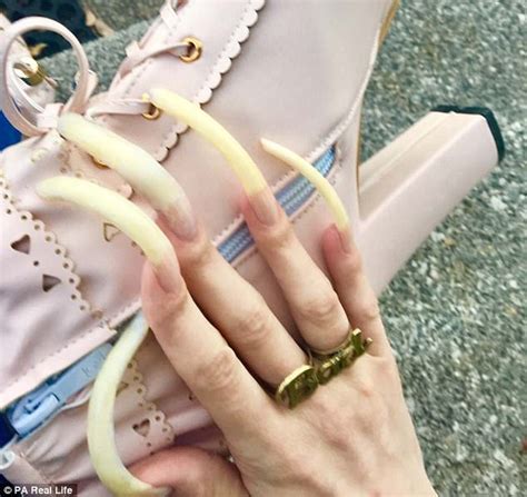 German Student Has 6in Long Nails After Three Years Daily Mail Online
