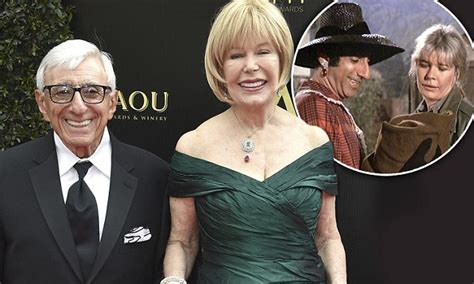 loretta swit 80 reunites with m a s h co star jamie farr at daytime emmys daily mail online