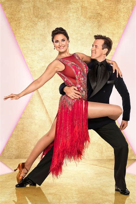 It's the grand final of strictly come dancing 2019, as three couples will dance three times in a bid to lift the famous glitterball trophy. Strictly Come Dancing 2019 celebrities and partners ...
