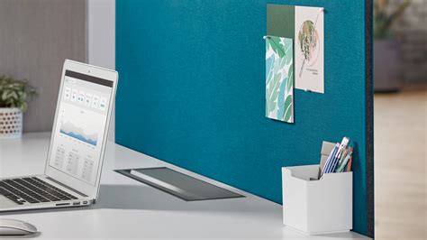 Universal Privacy Modesty Screen With Tackable Surface Steelcase