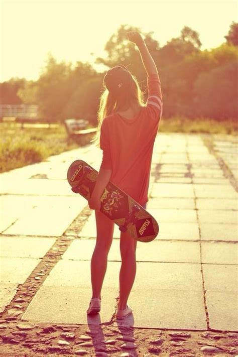 Skateboarding Girls On Pinterest Skateboarding Girl Skater
