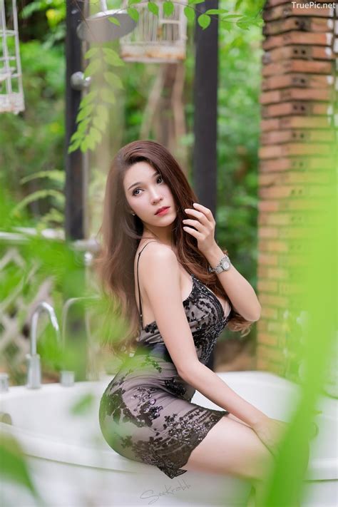 Thailand Hot Model Janet Kanokwan Saesim Black Sexy Garden