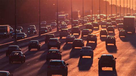 Mathematicians Outline How Cities Can Avoid Traffic Jams