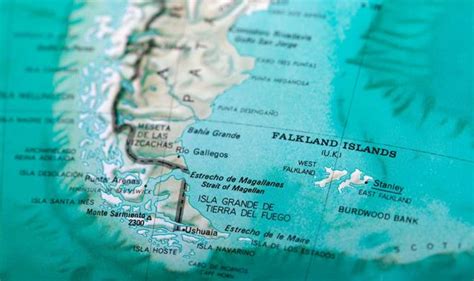 ‘illegal argentina fury at new flight route for falkland islands world news uk
