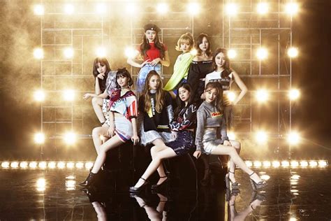 Twicejapan.lnk.to/4dtpway ○cd収録曲 m1.「wake me up」 m2.「pink things to notice for wake me up mv by twice based on their music video, lyrics, dance, and reaction. TWICE、5月16日リリースの日本3rdシングル『Wake Me Up』最新ヴィジュアル公開 - TOWER ...