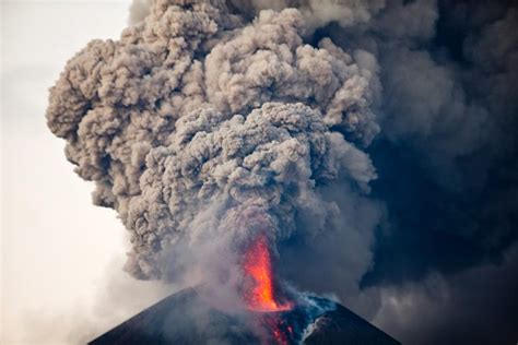 What Causes A Volcano To Erupt The Petri Dish