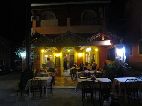 Taverna To Steki Doukades Restaurant Reviews Phone Number And Photos