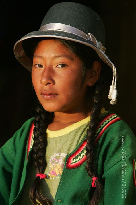 Girl in Uros, Peru in 2021 | Peruvian people, Face photography, Kids around the world